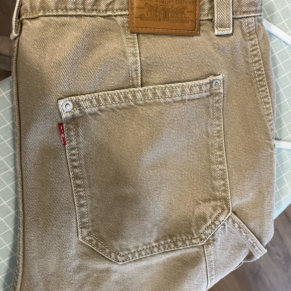 Levis jeans high rise ! - Picture 2 of 2